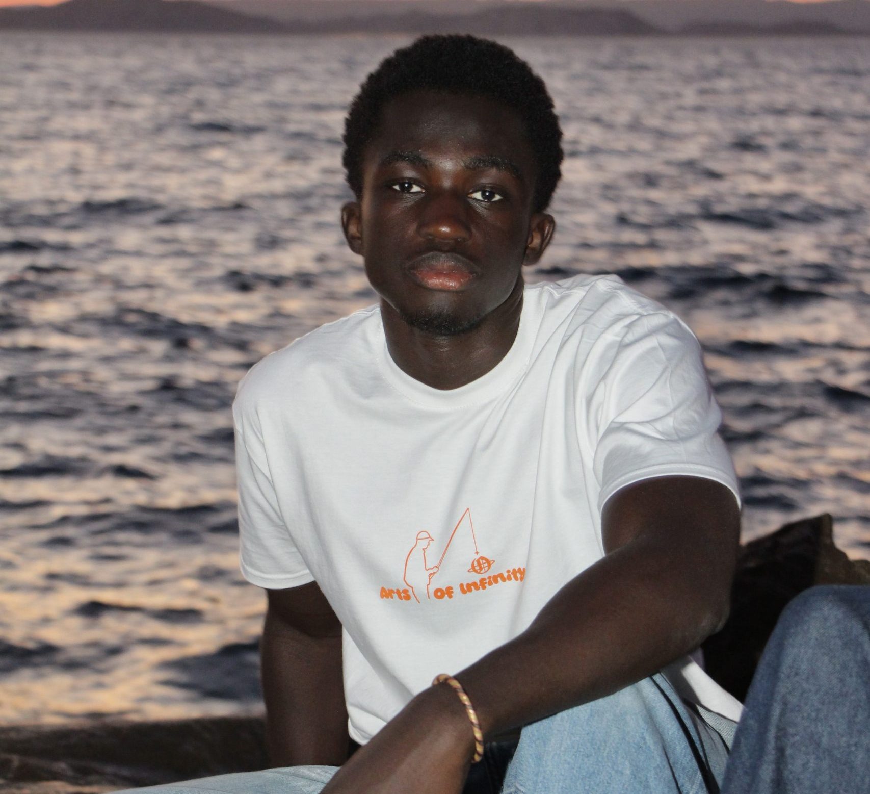 Photo T-shirt Massilia porté par un mannequin homme vu de devant